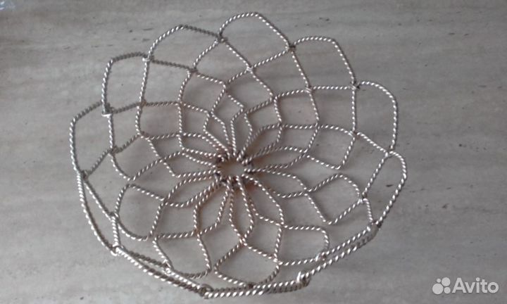 Винтажная ажурная ваза из металла