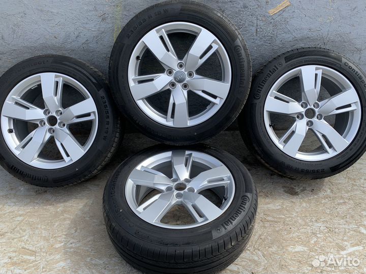 Оригинальные колеса на Audi Q5 FY New R19