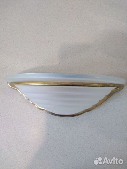 Настенный светильник бра