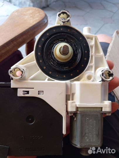 Мотор стеклоподъемника Лево Перед golf 5