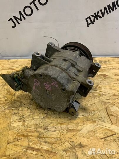 Компрессор кондиционера Nissan X-trail T30 QR20DE