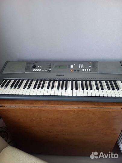 Синтезатор yamaha psr r300