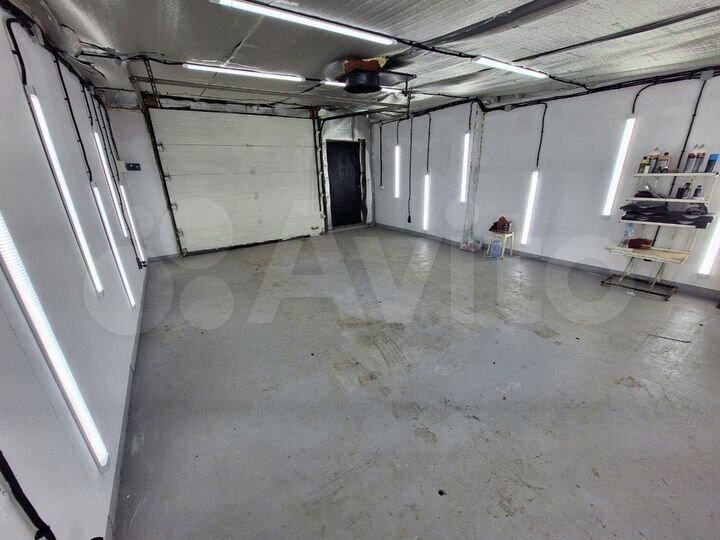 Гараж, > 30 м²