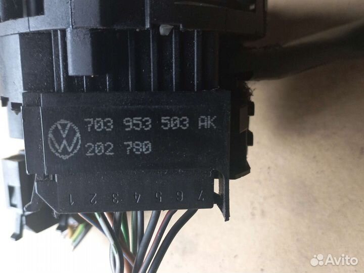 Vw T4(96-03) подрулевой 703953503AK переключатель