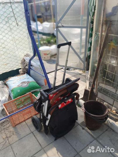 Прогулочная коляска