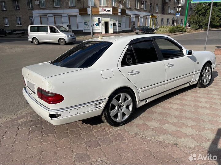 Mercedes-Benz E-класс 3.2 AT, 1996, 300 000 км