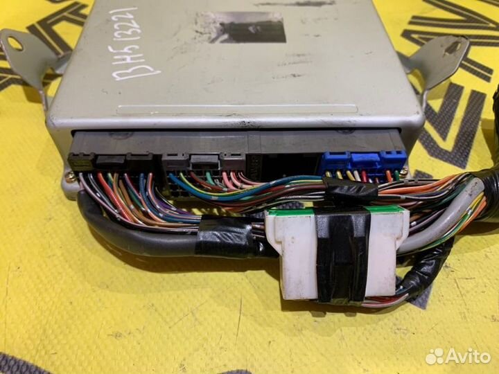 Блок управления двс Subaru Legacy BH5 EJ206 2001