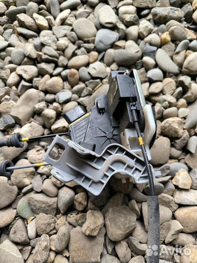 Hyundai Elantra md 2012 замок двери правый