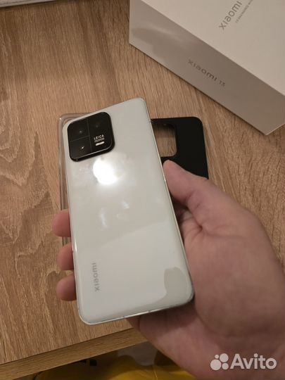 Xiaomi 13, 8/256 ГБ