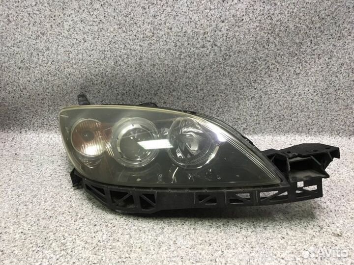 Фара правая Mazda 3 BK 2007