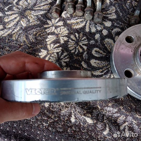 Проставки колесные на BMW