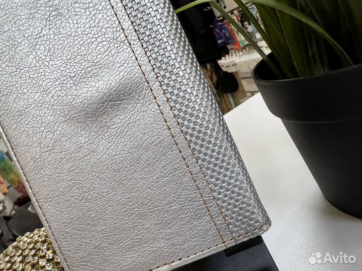 Чехол книжка Samsung A13 серебристый