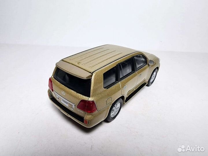 Lexus LX570 Deagostini 1:43