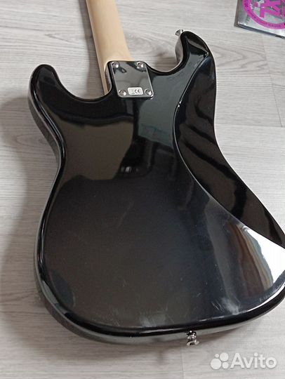 Электрогитара Fender Squier Stratocaster Черная