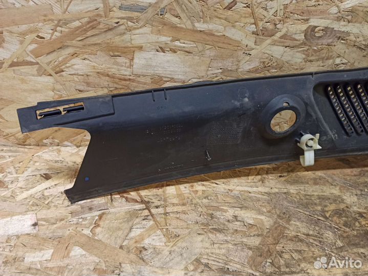 Жабо Renault Symbol