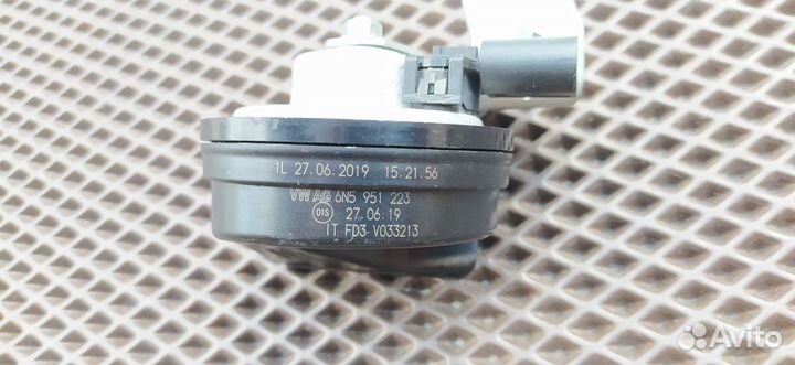 Сигнал звуковой VAG 6N5951223