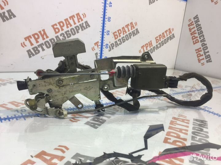 Рено Мастер Замок сдвижной двери Прав