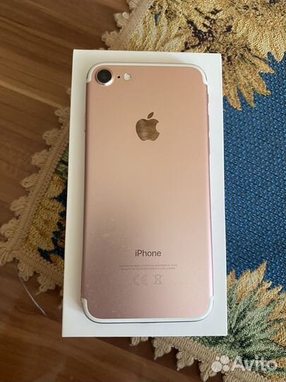 Телефон iPhone 7 32GB