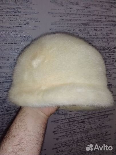 Женская зимняя шапка