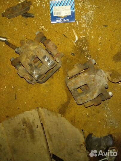 Суппорт тормозной задний FX35