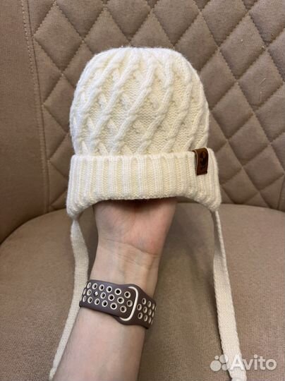 Зимняя шапочка для новорожденного