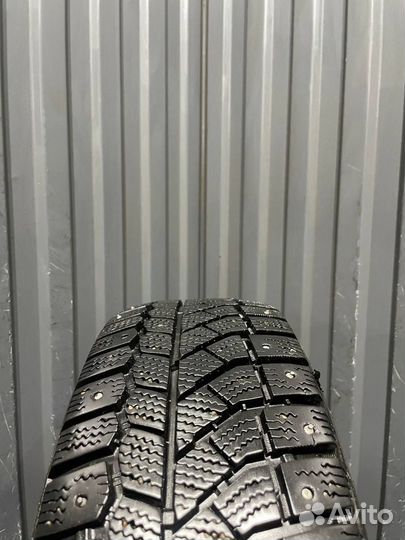 Viatti Brina Nordico V-522 175/65 R14 82T