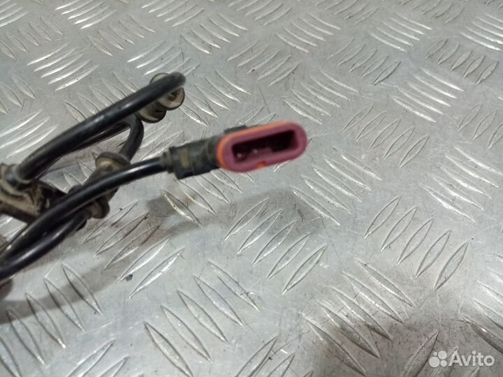 Б/У Датчик ABS задний W212#001