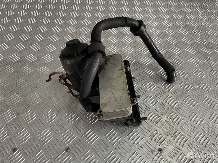 Теплообменник маслянного фильтра WV T5 2.5 дизель