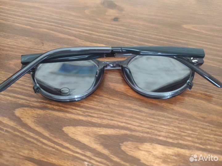 Оправа с солнцезащитным клипоном Mini 747010 70