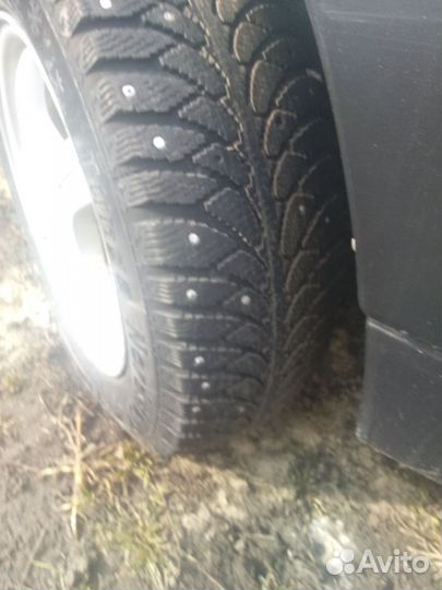 Зимние шины4 диска литье