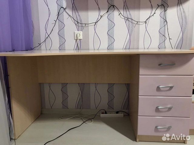 Письменный стол