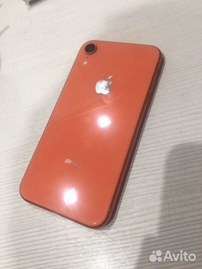 iPhone Xr, 64 ГБ