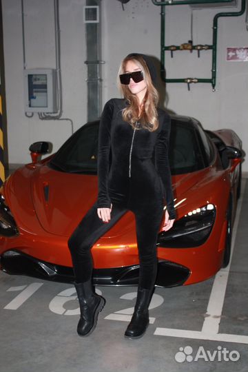 Комбинезон демисезонныйс капюшоном