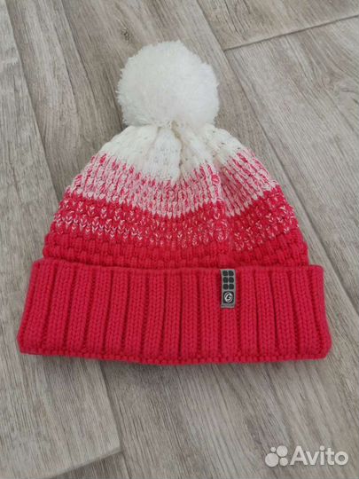 Шапка женская вязаная