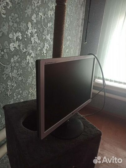 Монитор LG flatron w1942s
