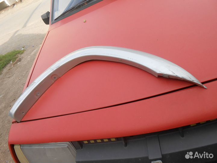 Накладка крыла раф-4