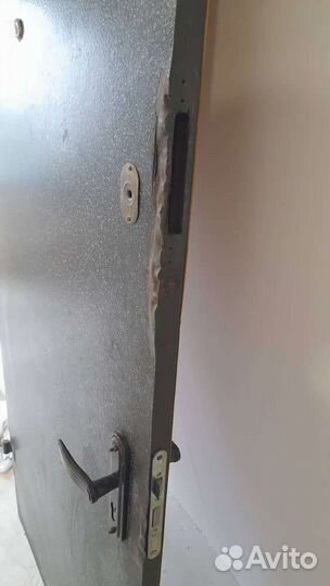 Дверь металлическая