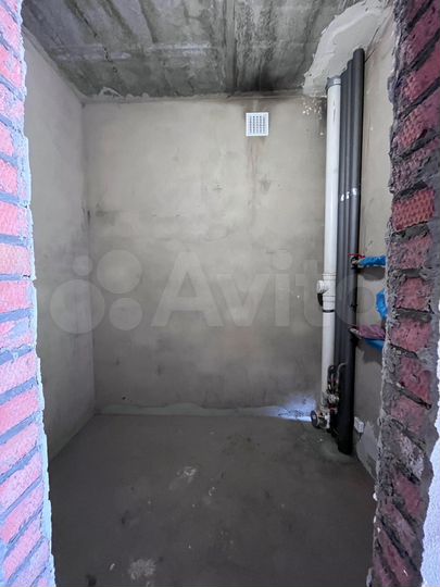 Квартира-студия, 32,9 м², 1/9 эт.