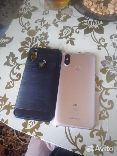 Xiaomi Mi A2, 4/64 ГБ