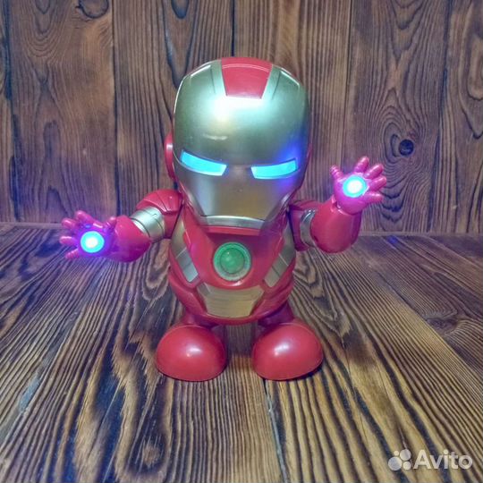 Робот Супер-герой