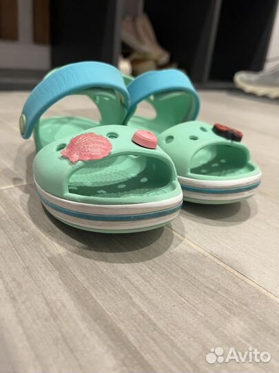 Босоножки для девочки crocs c11