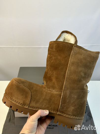 Balenciaga Alaska Fur Boots Camel 10US