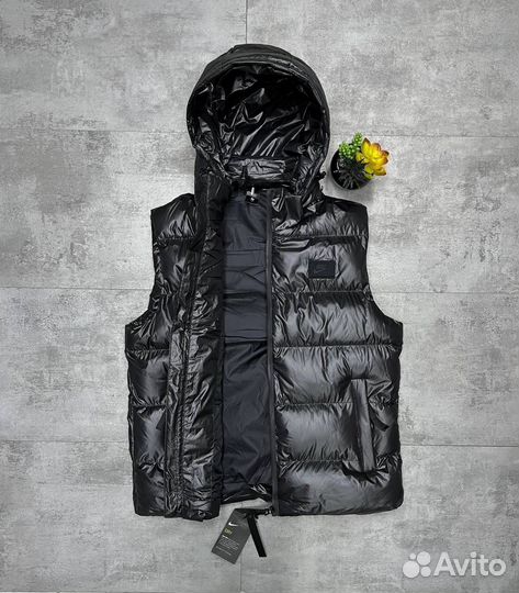 Дутые жилетки Nike Black