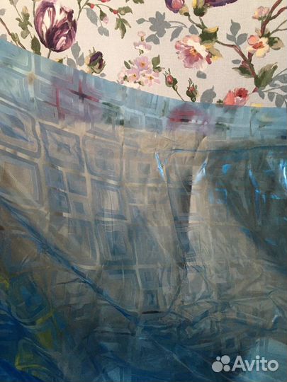 Шторка в ванну новая