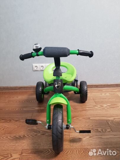 Трехколесный велосипед