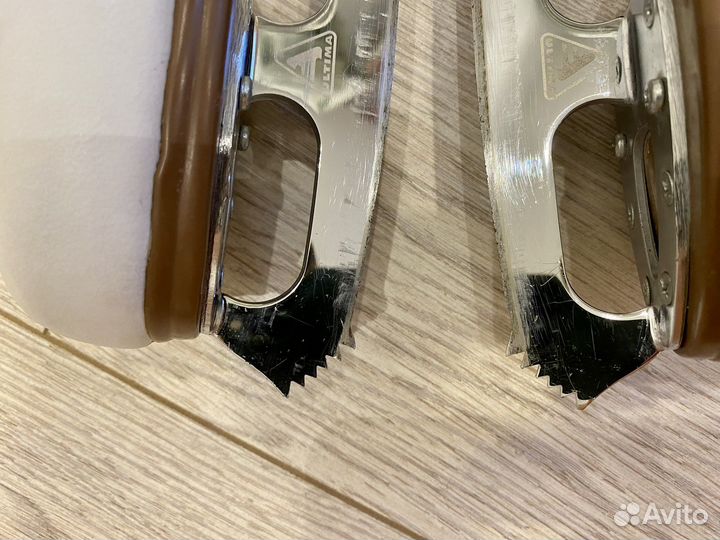 Фигурные коньки Jackson artiste