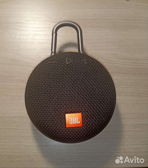 Портативная колонка JBL Clip 3