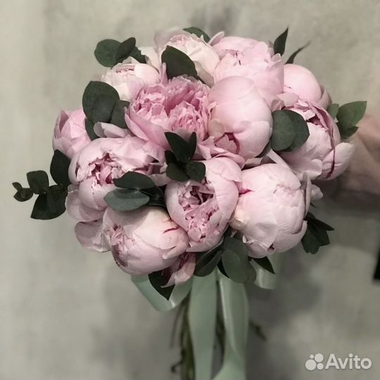 Букет невесты пионы
