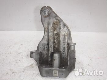 Кронштейн двигателя A6512231304