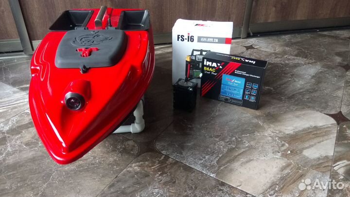 Кораблик для рыбалки с GPS скоростной